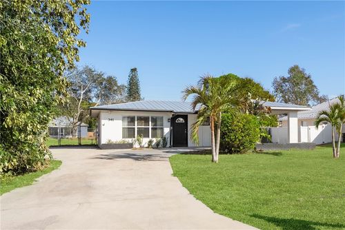 341 Se Bayview Ter, Port St Lucie, FL, 34983-2113 | Card Image