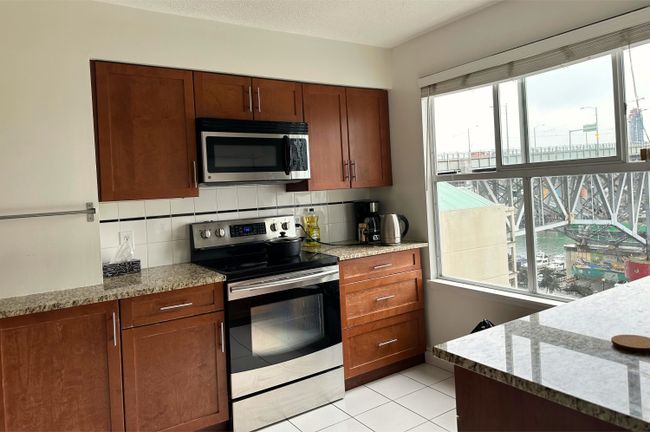1006 - 1500 Howe Street, Condo with 2 bedrooms, 0 bathrooms and 1 parking in Vancouver BC | Image 4