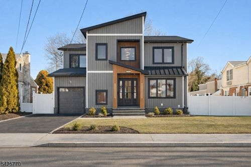 12 Western Dr, Fair Lawn, NJ, 07410 | Card Image