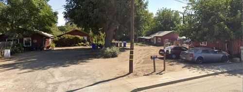 245 W Oakland St, Farmersville, CA, 93223-2015 | Card Image