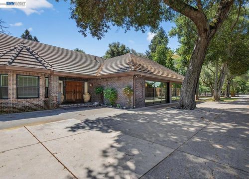 227 Kilkare Rd, Sunol, CA, 94586-9411 | Card Image