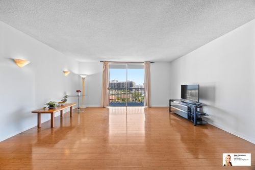 apt-806-137 Golden Isles Dr, Hallandale Beach, FL, 33009-5810 | Card Image