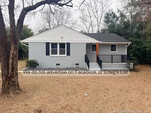 331 Richmond Dr, Fayetteville, NC, 28304-3025 | Card Image