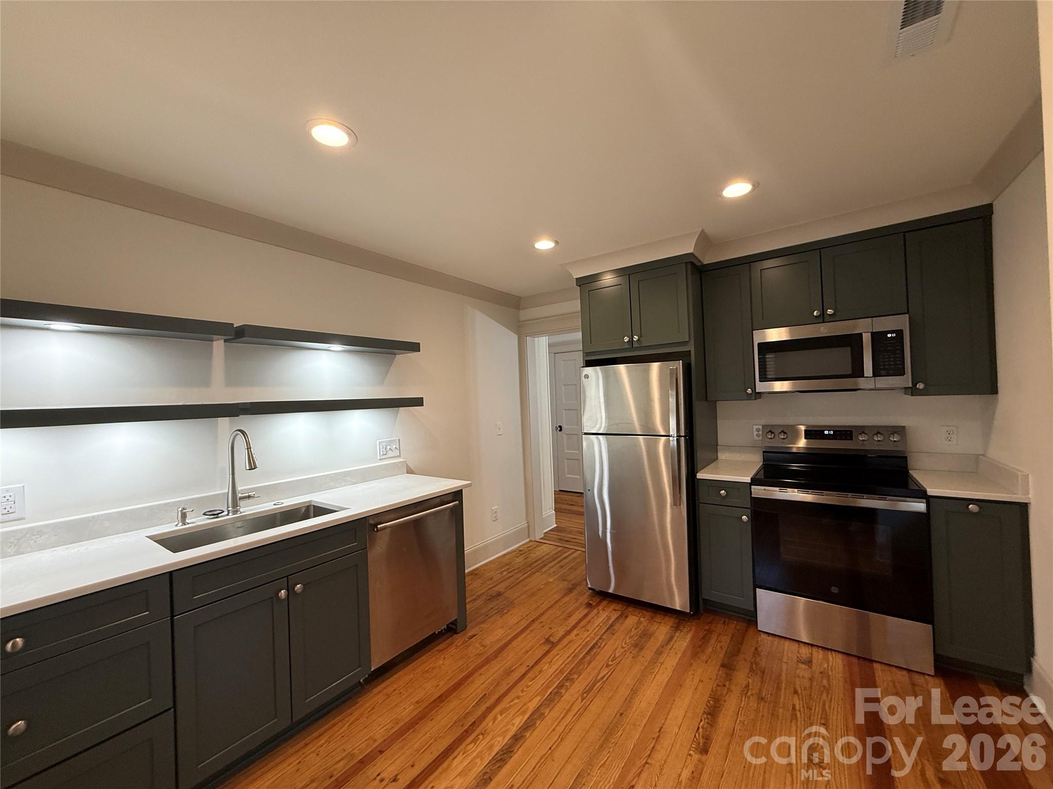 Residential Lease in Belmont