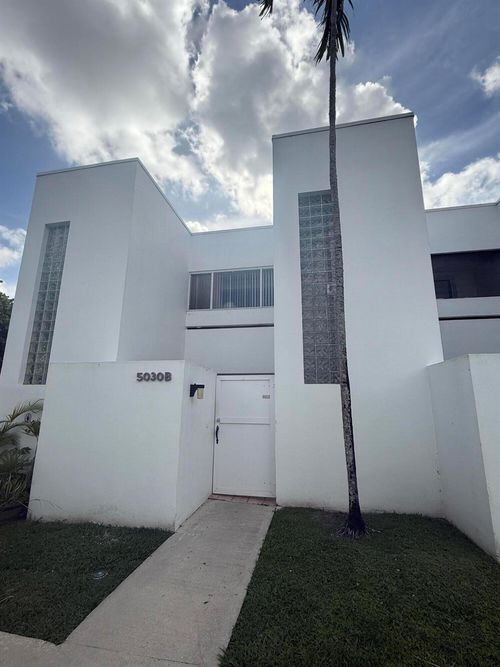 apt-b-5030 Elmhurst Rd, West Palm Beach, FL, 33417-4560 | Card Image