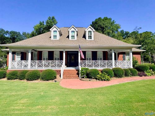 764 Cherokee Ridge Dr, Cherokee Ridge, AL, 35175-7910 | Card Image