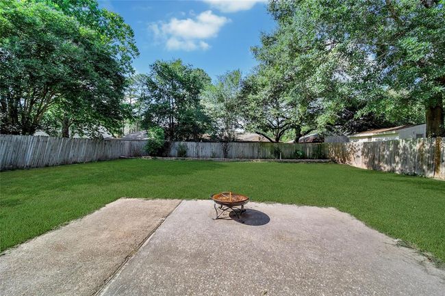 4706 Larksong Ln, House other with 3 bedrooms, 2 bathrooms and 2 parking in Spring TX | Image 9