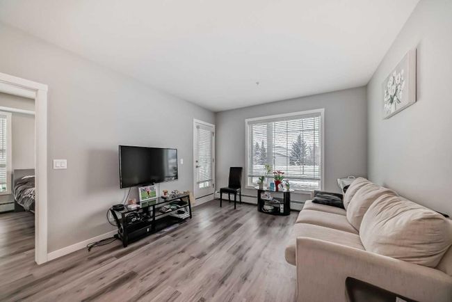 207 - 200 Shawnee Square Sw, Home with 2 bedrooms, 2 bathrooms and 1 parking in Calgary AB | Image 12