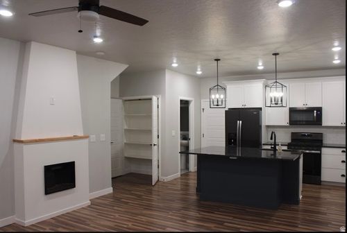 246 S Meadowbrook Ct, Saratoga Springs, UT, 84045-5496 | Card Image