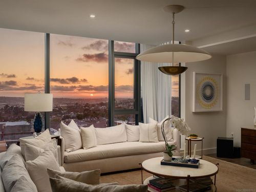 1201-2855 5th Ave, San Diego, CA, 92101-4214 | Card Image