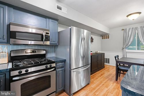 apt-c2-411 Stiles Ave, MAPLE SHADE, NJ, 08052-1173 | Card Image