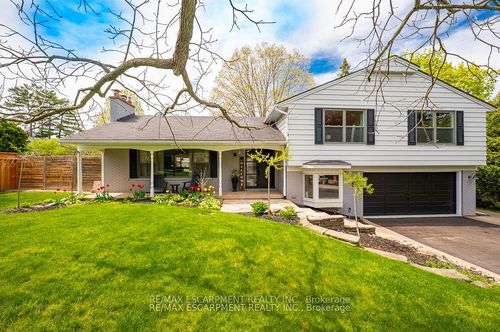 585 Deborah Cres, Burlington, ON, L7T2N2 | Card Image
