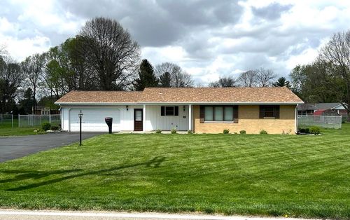 9480 Country Club Rd, Piqua, OH, 45356-9577 | Card Image