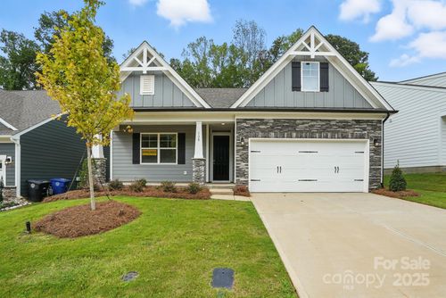 138 Prestwick Way, Mooresville, NC, 28115-0317 | Card Image