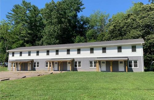 315 Sulpher Spring Rd, Chilhowie, VA, 24319-4033 | Card Image