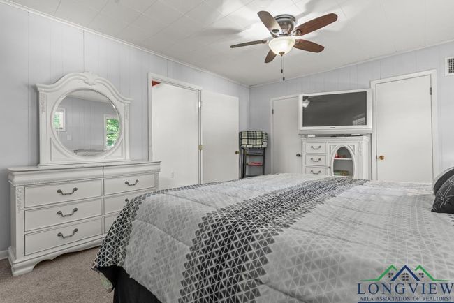 263 Crestwood Loop, House other with 2 bedrooms, 1 bathrooms and null parking in Avinger TX | Image 16