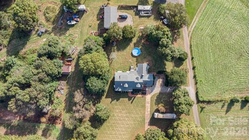 941 Casar Belwood Rd, Lawndale, NC, 28090-8205 | Card Image