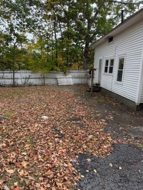 303 N State St, Concord, NH, 03301-3228 | Card Image