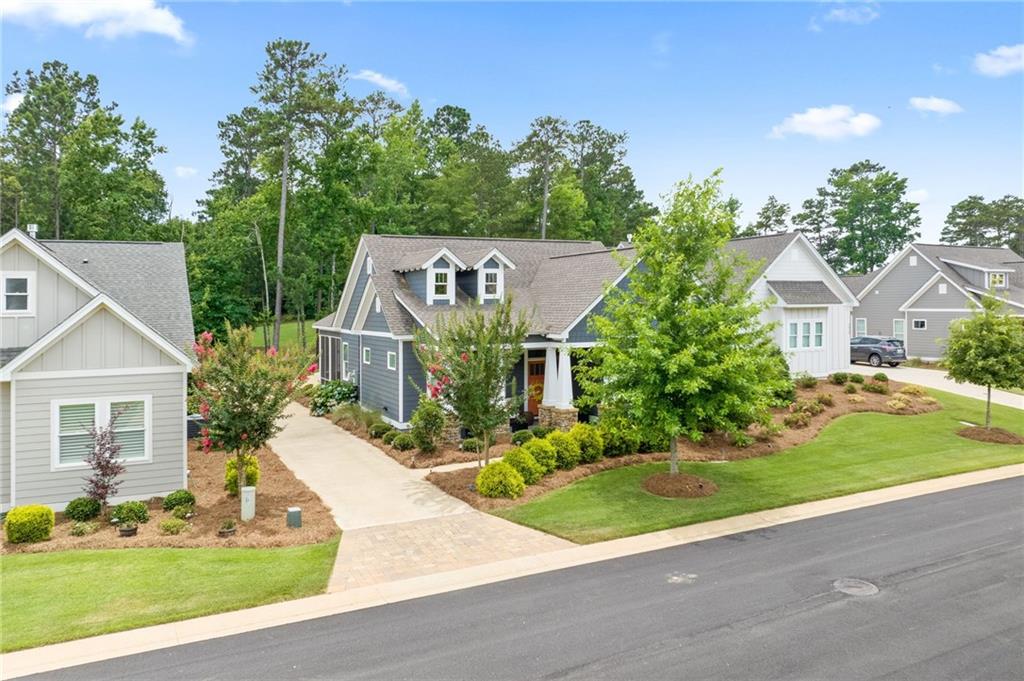 Eagle Trl, Opelika, AL 36801
