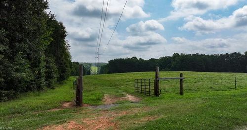 00 Jessup Grove Church Rd, Pilot Mountain, NC, 27041 | Card Image