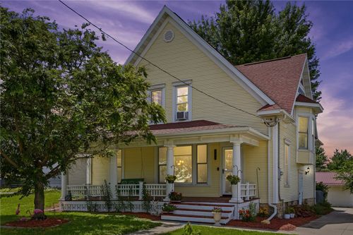 403 S Washington St, Lisbon, IA, 52253-9645 | Card Image