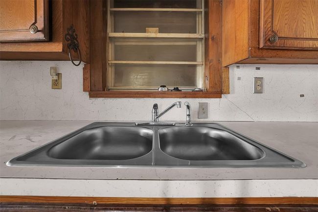 705 E Cleveland St, House other with 2 bedrooms, 1 bathrooms and null parking in Mangum OK | Image 19