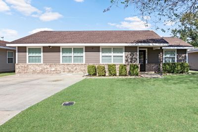 516 N 35th St, House other with 3 bedrooms, 2 bathrooms and null parking in Nederland TX | Image 3