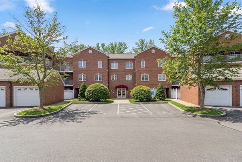 apt-33-7 Conant Rd, Winchester, MA, 01890-1163 | Card Image