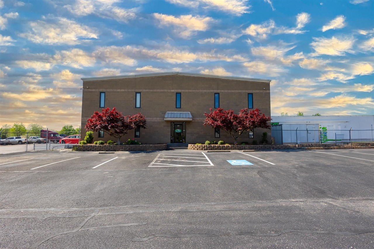 237 N Graham St, Bowling Green, KY 42101