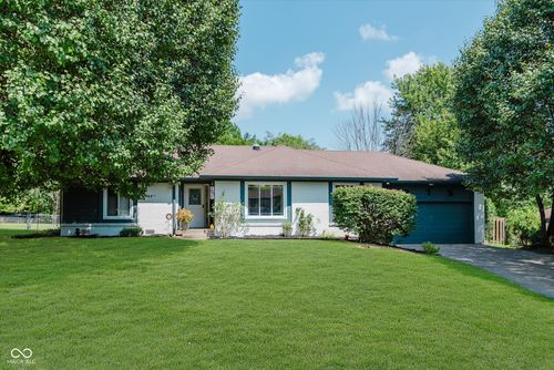 915 Granada Ct, Greenwood, IN, 46143-2515 | Card Image