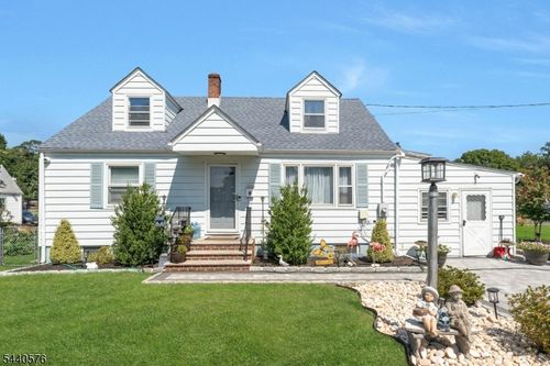 213 Glenside Pl, North Plainfield, NJ, 07060-3916 | Card Image