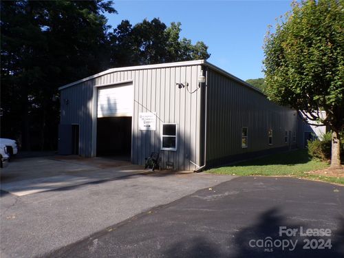 5 Sagefield Dr, Candler, NC, 28715-9477 | Card Image