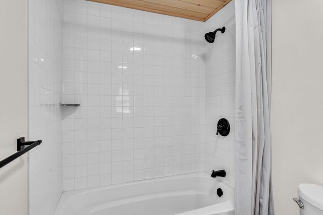 175 Thomas Dr, House other with 3 bedrooms, 2 bathrooms and null parking in Bristol VT | Image 15