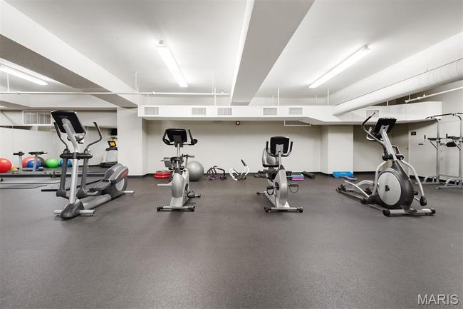 APT-1504 - 915 Olive St, Condo with 2 bedrooms, 2 bathrooms and 1 parking in Saint Louis MO | Image 47