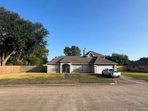 16218 Canario Dr, Houston, TX, 77083-4911 | Card Image