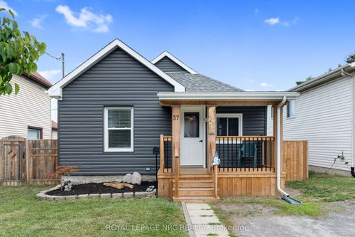 37 Almond St, Saint Catharines, ON, L2T1G1 | Card Image