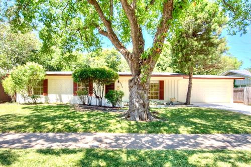 5910 Marilyn Dr, Austin, TX, 78757-4425 | Card Image