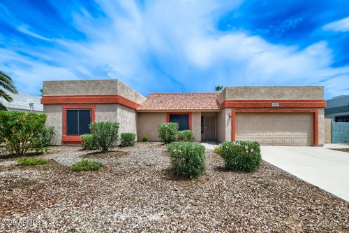 1560 E Whitten St, Chandler, AZ, 85225-2215 | Card Image