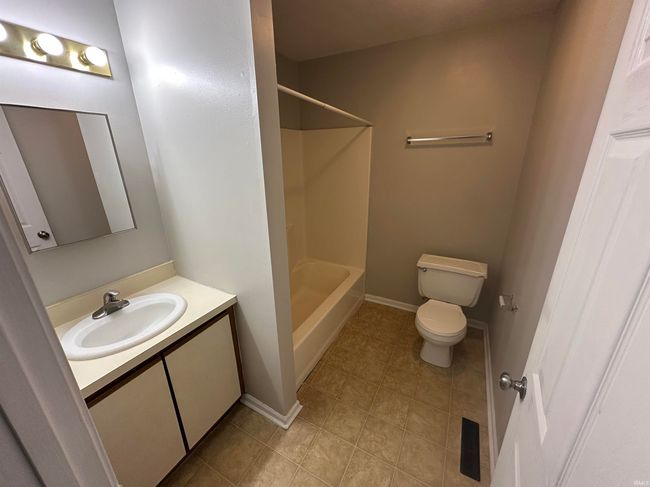 19 - 424 N Francis #19 Street, Condo with 3 bedrooms, 3 bathrooms and null parking in South Bend IN | Image 10
