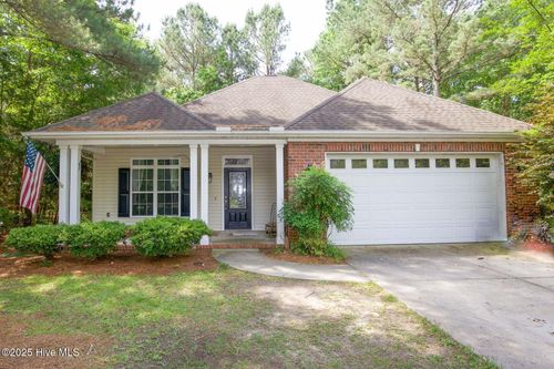 768 Gold Finch Way, Vass, NC, 28394-8461 | Card Image