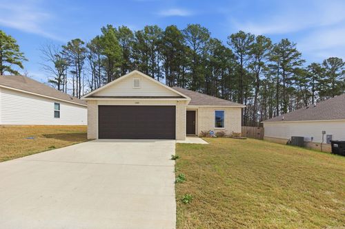 1280 Meadows Dr, Benton, AR, 72019-7304 | Card Image