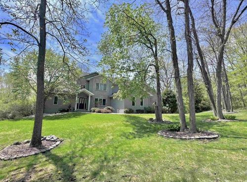 W2518 Blackberry Drive, TAYCHEEDAH, WI, 53057 | Card Image