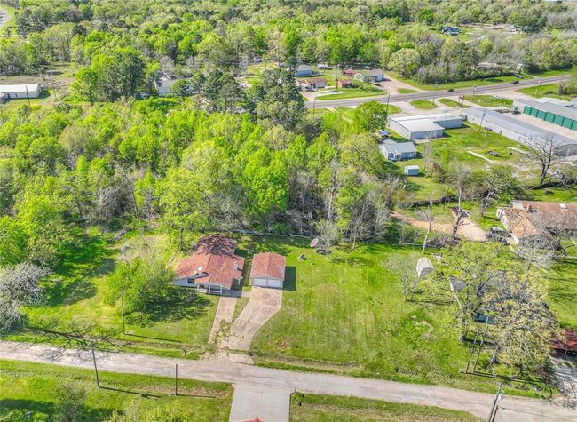 20 W Oakridge Dr, House other with 3 bedrooms, 2 bathrooms and 2 parking in Pointblank TX | Image 15