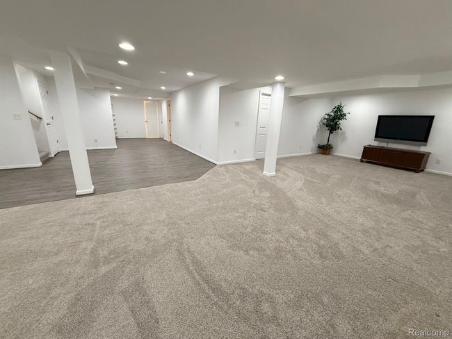 28975 Hearthstone Dr, House other with 4 bedrooms, 5 bathrooms and null parking in Novi MI | Image 45