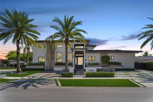 12885 N Bayshore Dr, North Miami, FL, 33181-2404 | Card Image