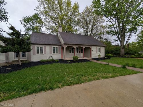 7353 Columbia Rd, Olmsted Falls, OH, 44138-1501 | Card Image