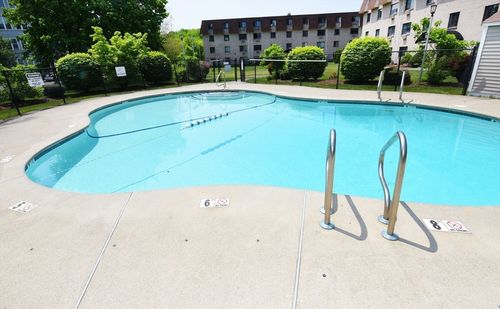 133-135 Grove St, Rockland, MA, 02370-2358 | Card Image