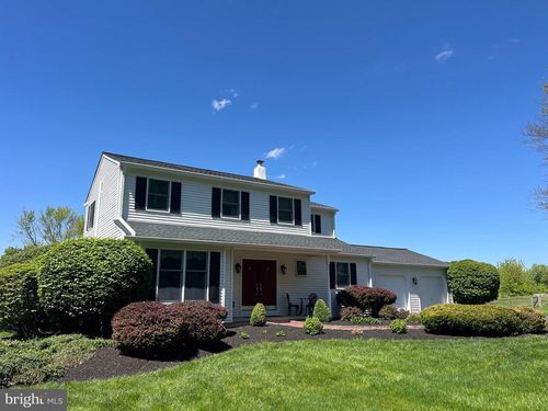 106 Surrey Ln, HARLEYSVILLE, PA, 19438-1842 | Card Image