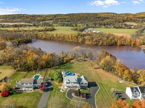 10 Cliffside Dr, Stewartsville, NJ, 08886-3165 | Card Image