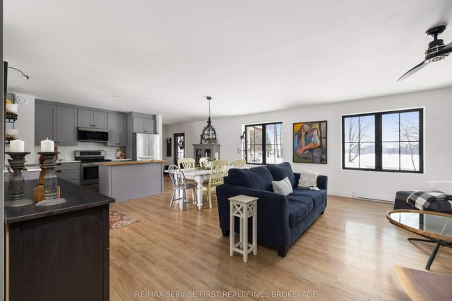 320 Sweets Corners Rd, House other with 3 bedrooms, 2 bathrooms and 10 parking in Lyndhurst ON | Image 13